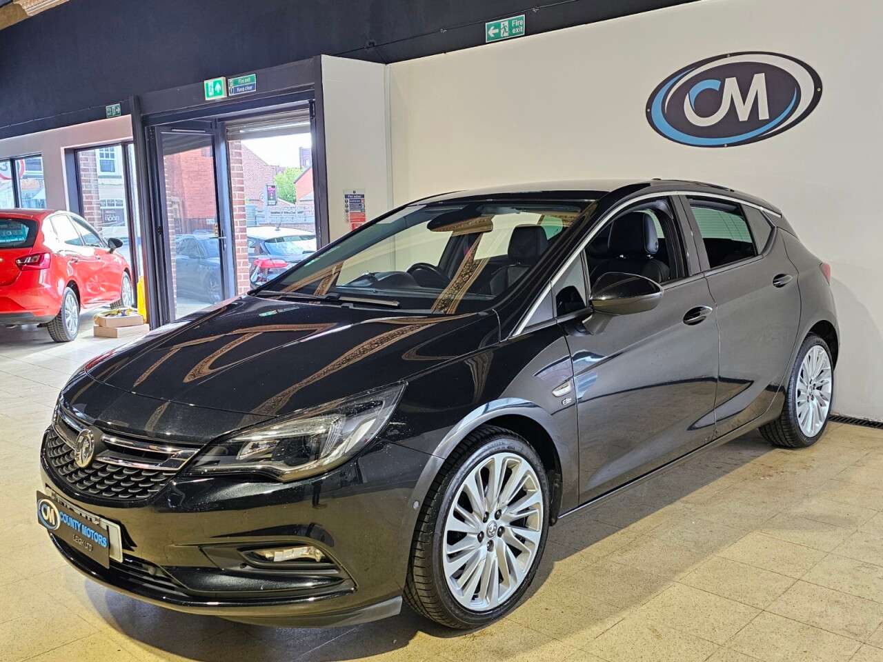 A 2016 VAUXHALL ASTRA 1.4i Turbo Elite Nav Hatchback 5dr Petrol Manual Euro 6 (150 ps) Long MOT u A 2016 VAUXHALL ASTRA 1.4i Turbo Elite Nav Hatchback 5dr Petrol Manual Euro 6 (150 ps) Long MOT u