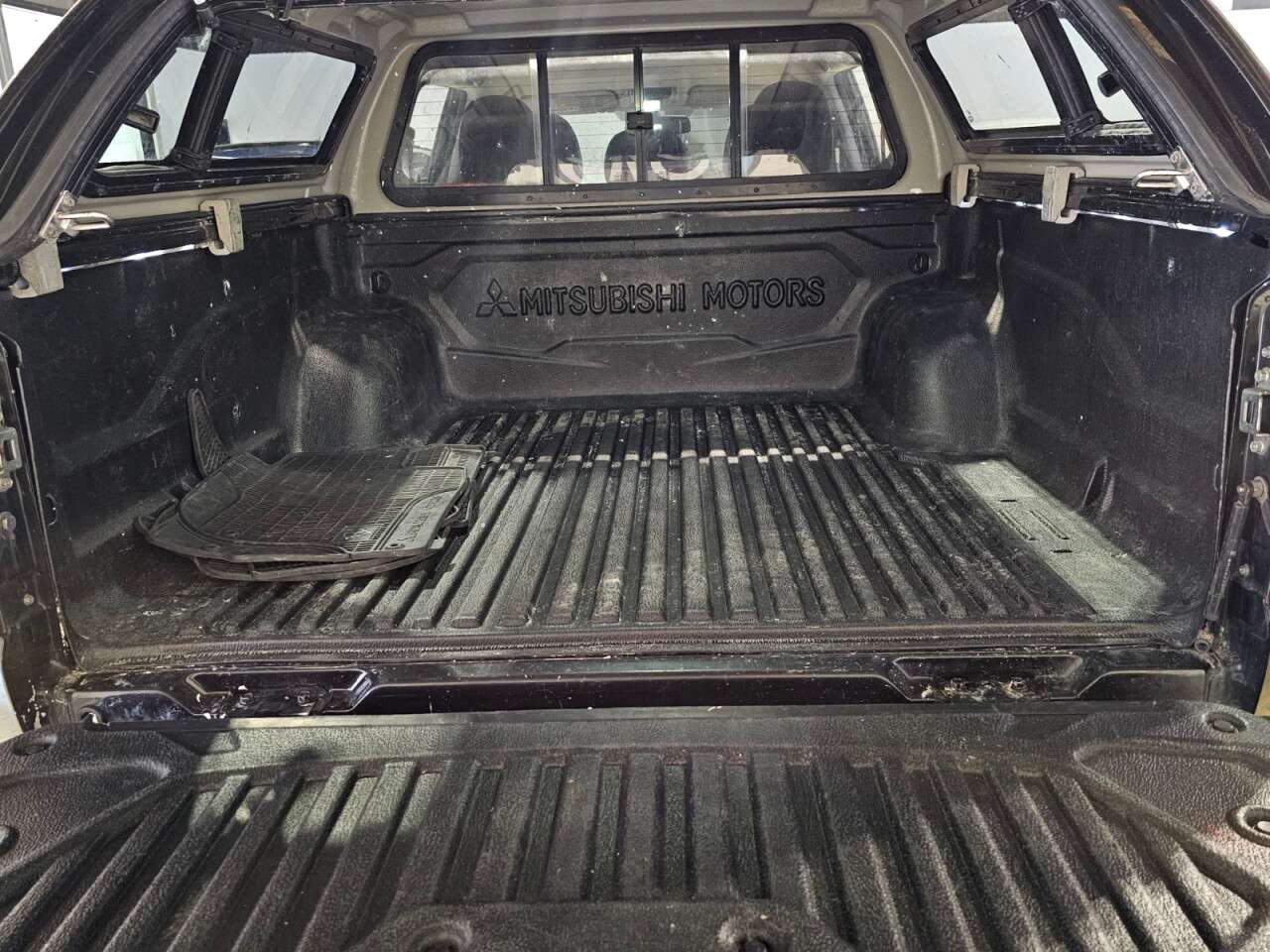 2017 MITSUBISHI L200 2017 MITSUBISHI L200