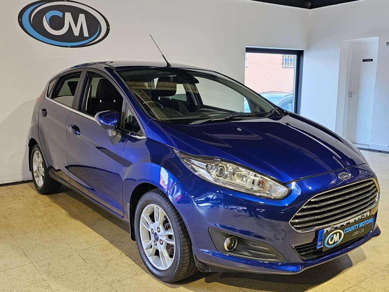 A 2015 FORD FIESTA 1.0T EcoBoost Zetec Hatchback 5dr Petrol Manual Euro 6 (s/s) (100 ps) * Tim A 2015 FORD FIESTA 1.0T EcoBoost Zetec Hatchback 5dr Petrol Manual Euro 6 (s/s) (100 ps) * Tim