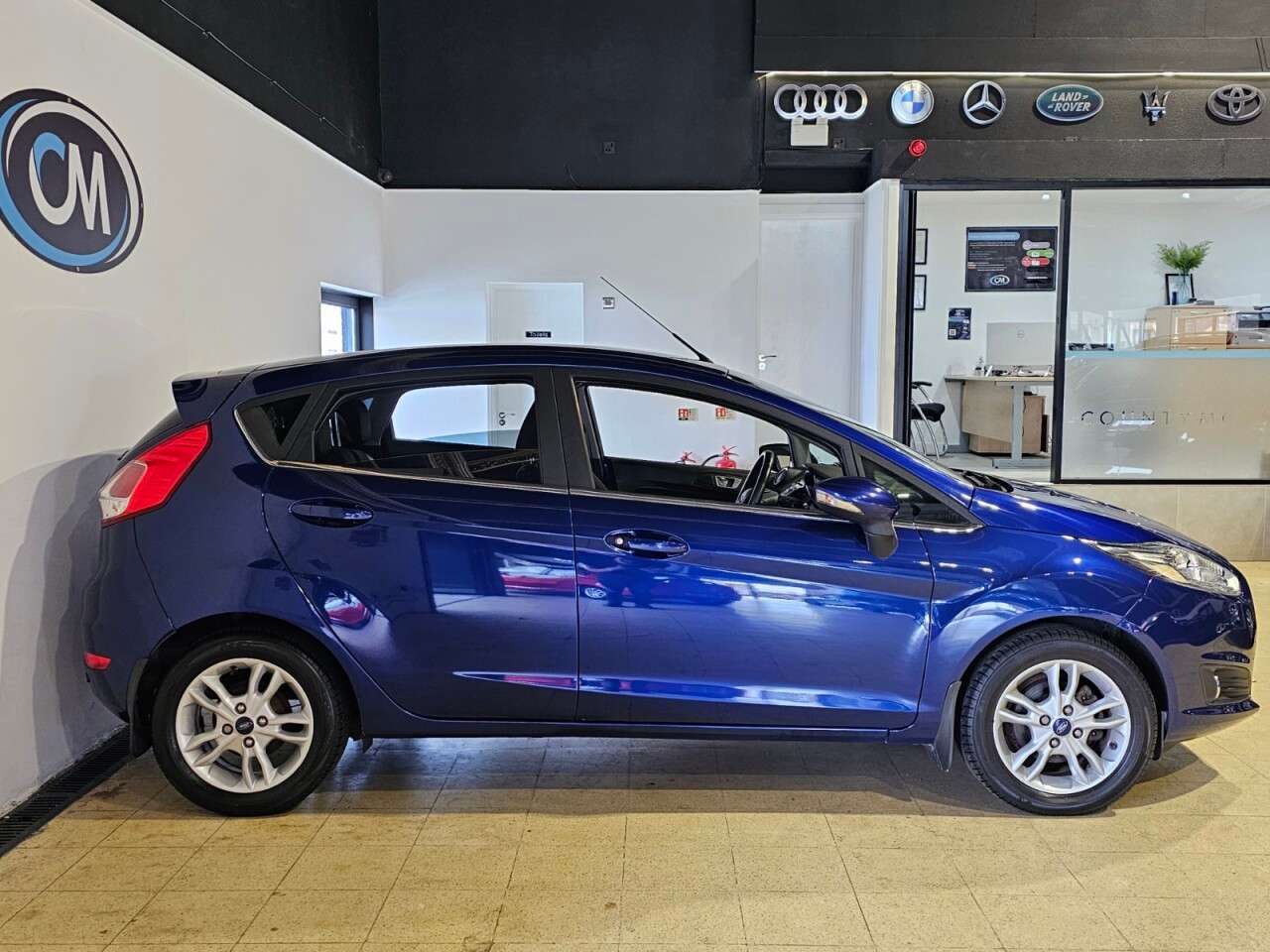 A 2015 FORD FIESTA 1.0T EcoBoost Zetec Hatchback 5dr Petrol Manual Euro 6 (s/s) (100 ps) * Tim A 2015 FORD FIESTA 1.0T EcoBoost Zetec Hatchback 5dr Petrol Manual Euro 6 (s/s) (100 ps) * Tim