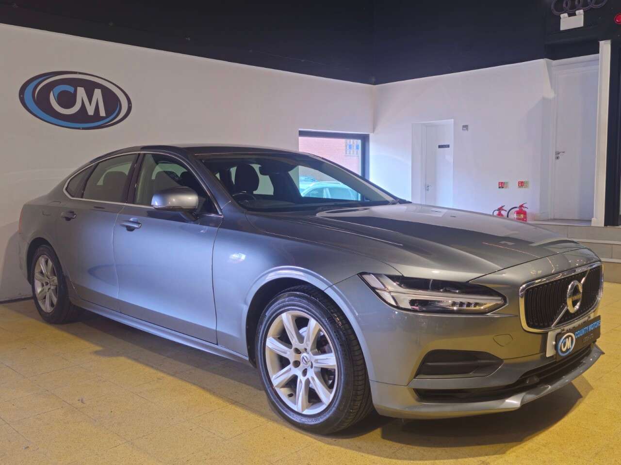 A 2018 VOLVO S90 2.0 D4 Momentum Saloon 4dr Diesel Auto Euro 6 (s/s) (190 ps) Only 2 owners A 2018 VOLVO S90 2.0 D4 Momentum Saloon 4dr Diesel Auto Euro 6 (s/s) (190 ps) Only 2 owners