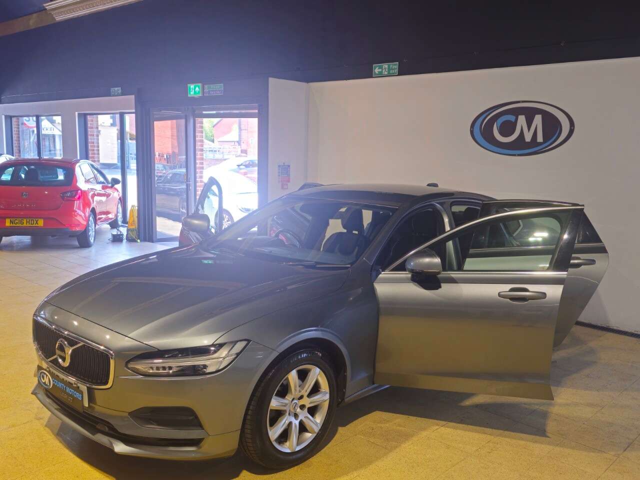 2018 VOLVO S90 2018 VOLVO S90