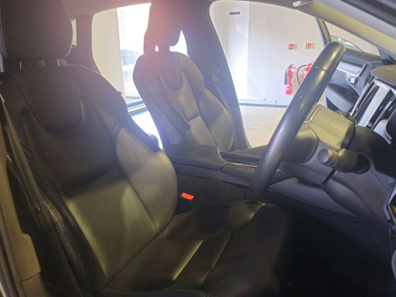 2018 VOLVO S90 2018 VOLVO S90