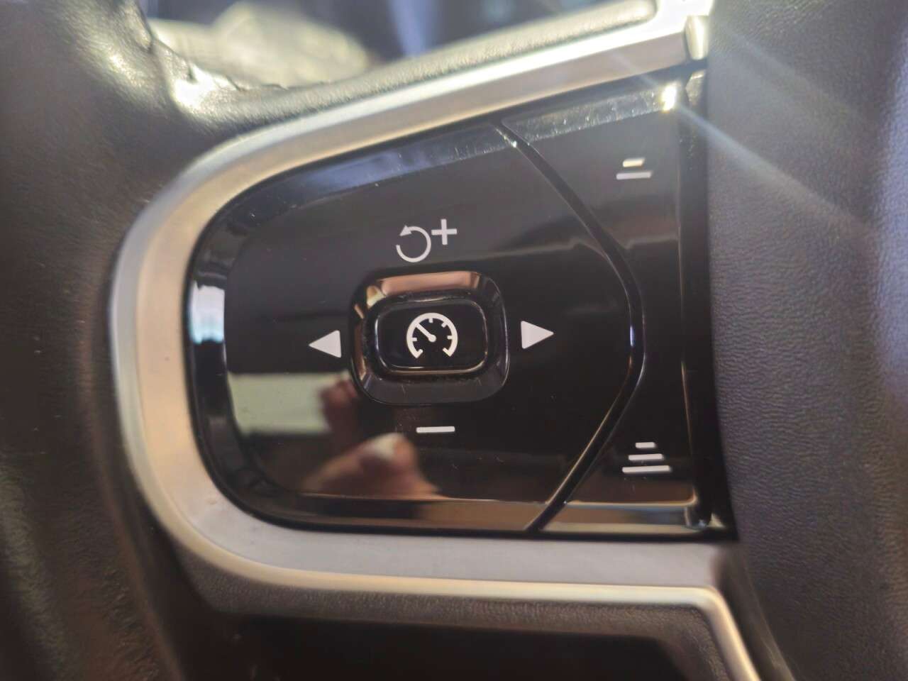 2018 VOLVO S90 2018 VOLVO S90