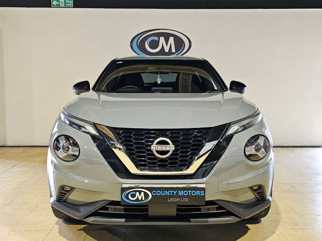 A 2023 NISSAN JUKE 1.0 DIG-T N-Connecta SUV 5dr Petrol Manual Euro 6 (s/s) (114 ps) Only 1 Own A 2023 NISSAN JUKE 1.0 DIG-T N-Connecta SUV 5dr Petrol Manual Euro 6 (s/s) (114 ps) Only 1 Own