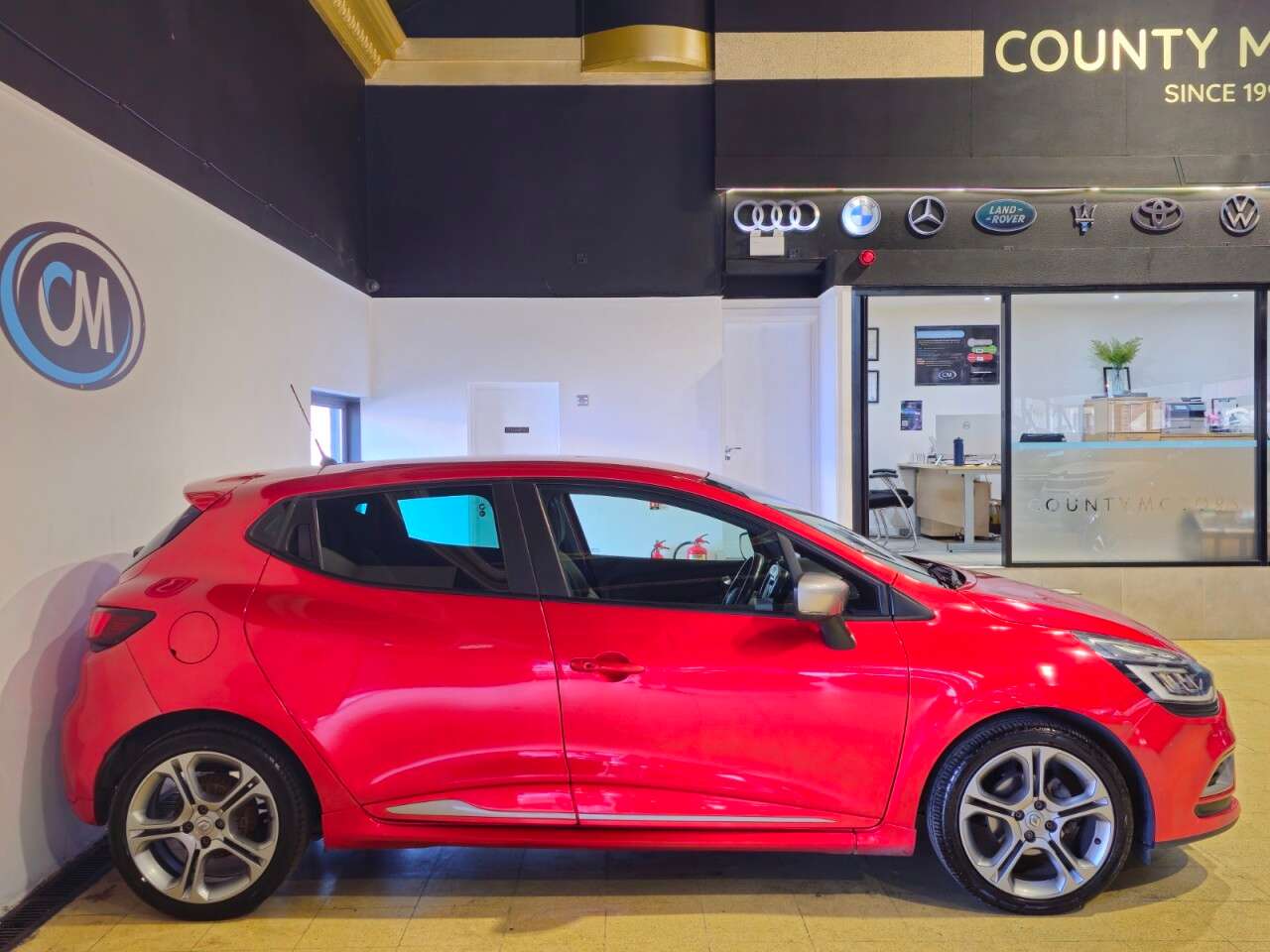 A 2018 RENAULT CLIO 1.5 dCi GT Line Hatchback 5dr Diesel Manual Euro 6 (s/s) (90 ps) Fresh 12 m A 2018 RENAULT CLIO 1.5 dCi GT Line Hatchback 5dr Diesel Manual Euro 6 (s/s) (90 ps) Fresh 12 m