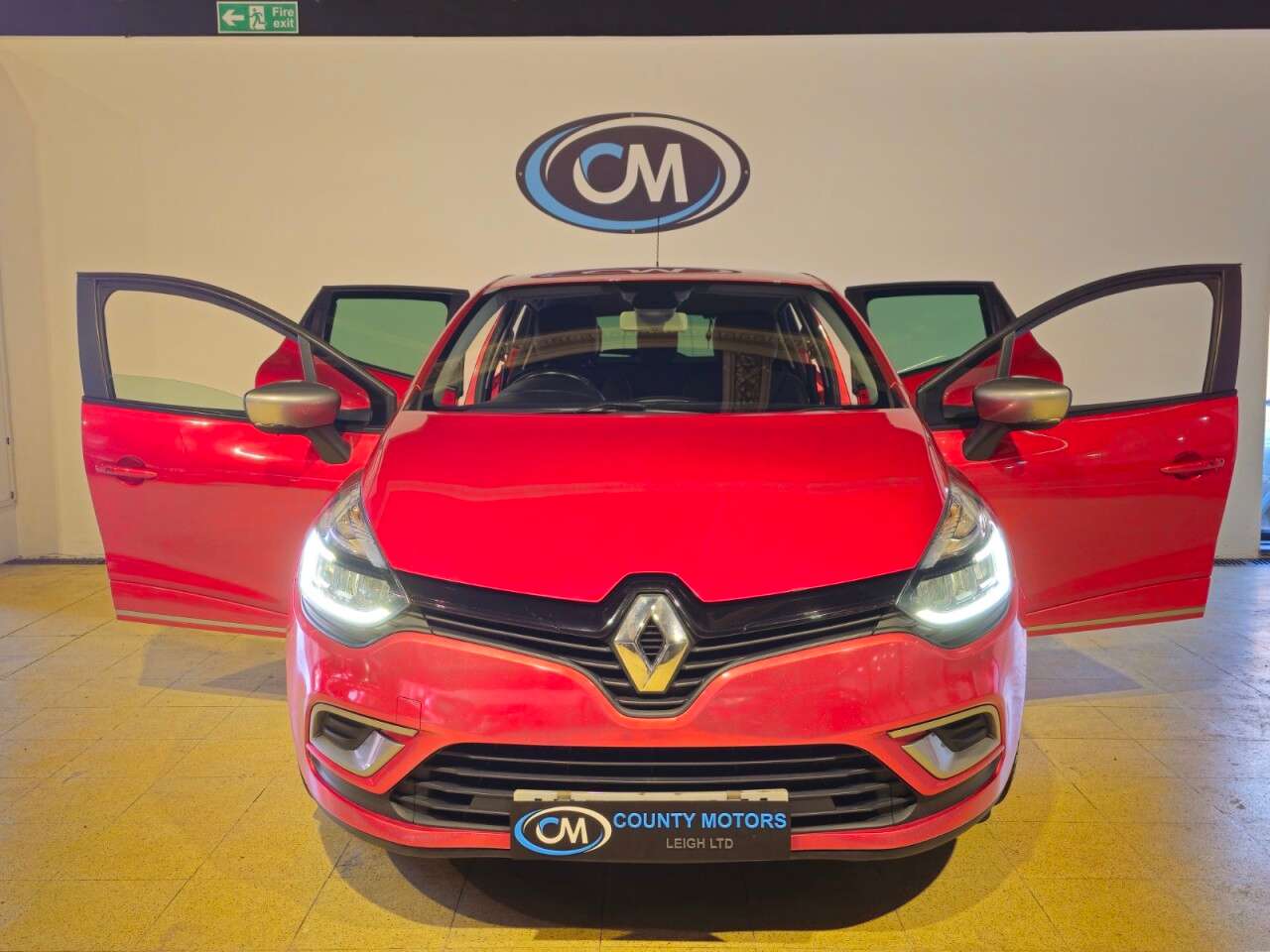 2018 RENAULT CLIO 2018 RENAULT CLIO