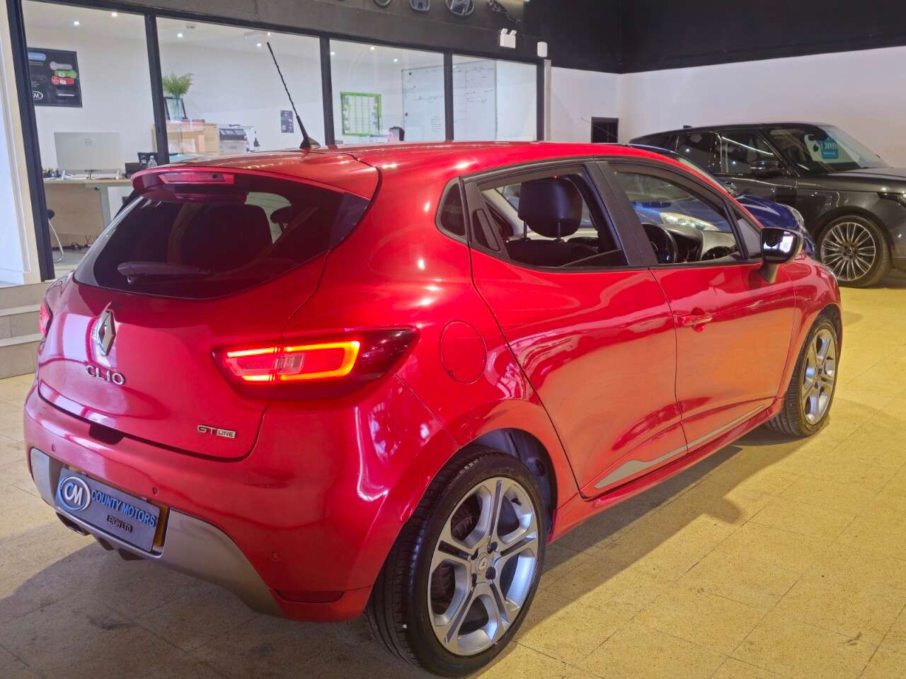 2018 RENAULT CLIO 2018 RENAULT CLIO