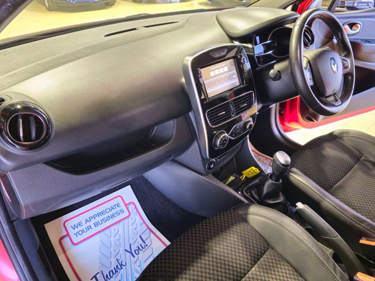 2018 RENAULT CLIO 2018 RENAULT CLIO
