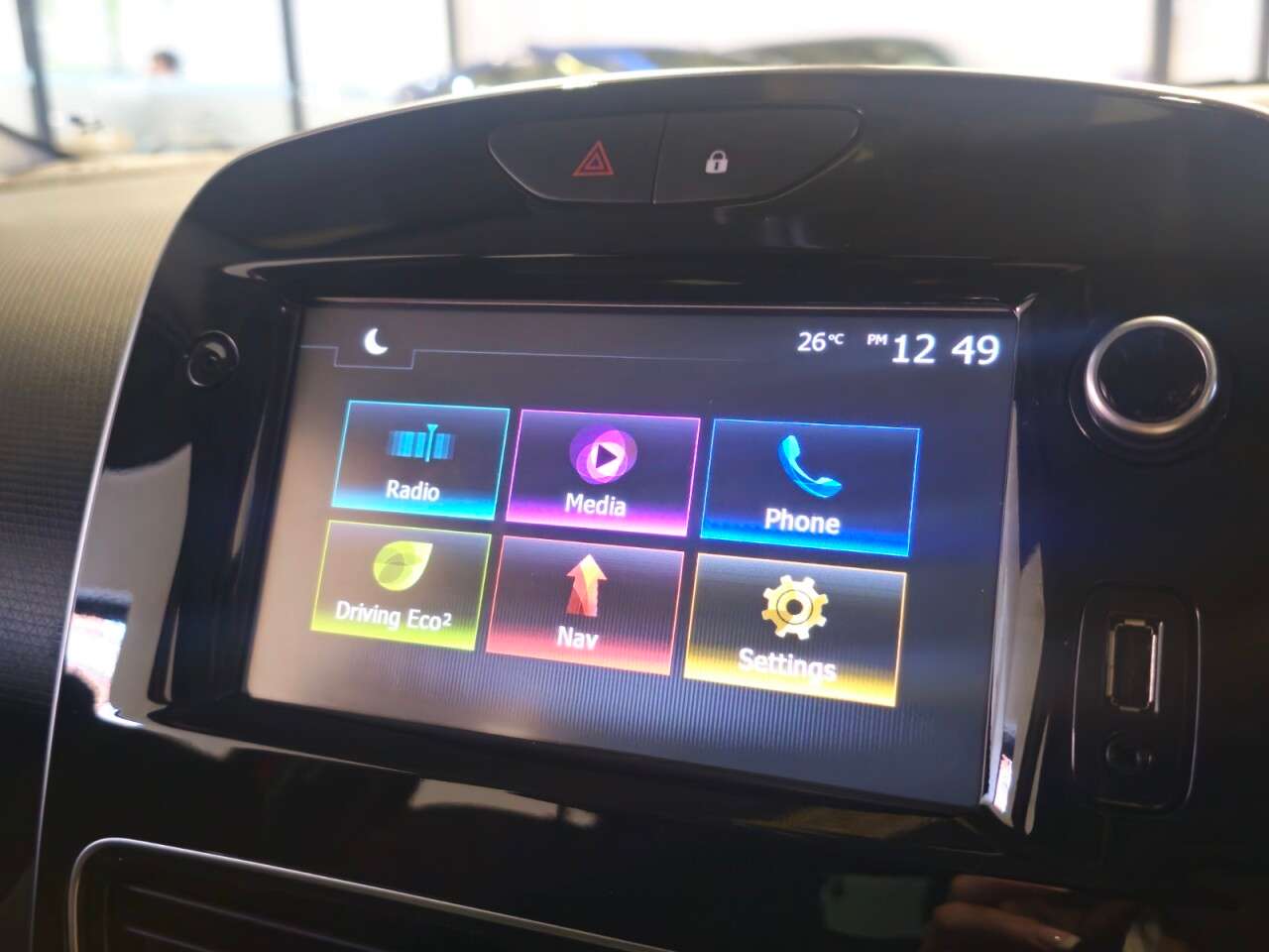 2018 RENAULT CLIO 2018 RENAULT CLIO