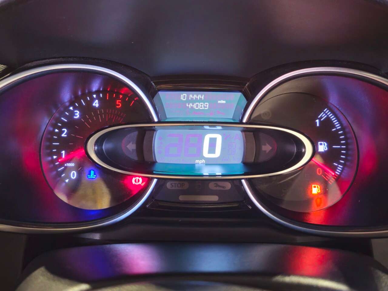 2018 RENAULT CLIO 2018 RENAULT CLIO