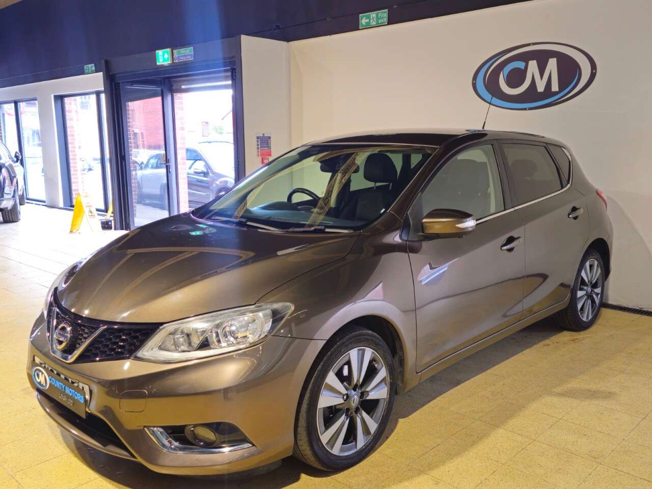 A 2015 NISSAN PULSAR 1.2 DIG-T Tekna Hatchback 5dr Petrol Manual Euro 6 (s/s) (115 ps) * Leather A 2015 NISSAN PULSAR 1.2 DIG-T Tekna Hatchback 5dr Petrol Manual Euro 6 (s/s) (115 ps) * Leather