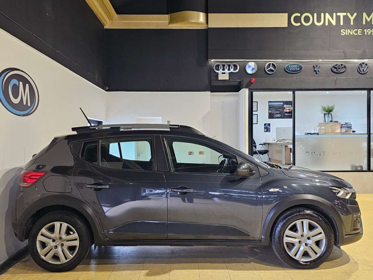 A 2022 DACIA SANDERO STEPWAY 1.0 TCe Comfort Hatchback 5dr Petrol Manual Euro 6 (s/s) (90 ps) Long MOT, A 2022 DACIA SANDERO STEPWAY 1.0 TCe Comfort Hatchback 5dr Petrol Manual Euro 6 (s/s) (90 ps) Long MOT,