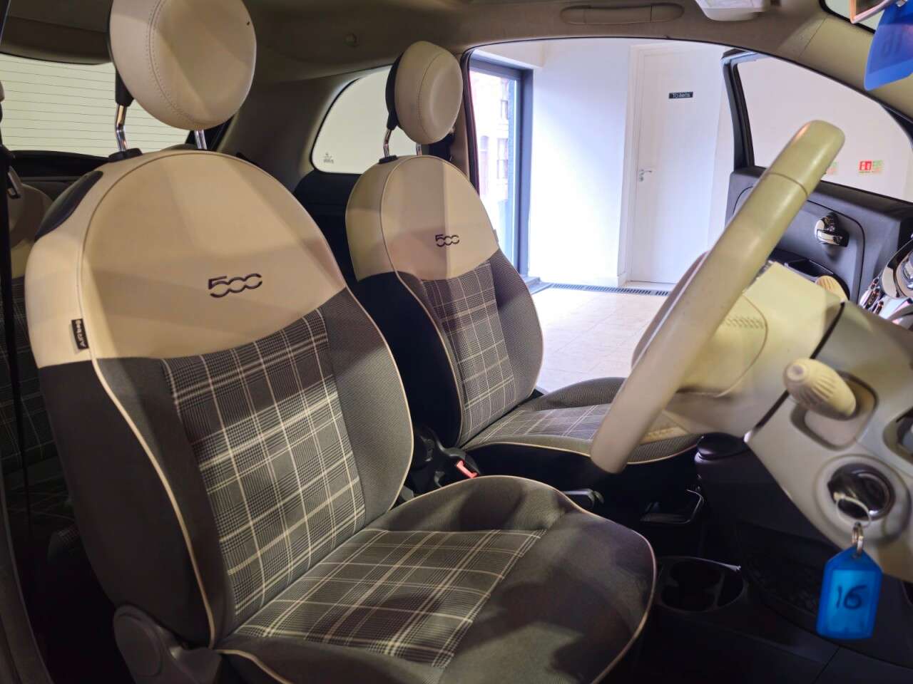 2017 FIAT 500 2017 FIAT 500