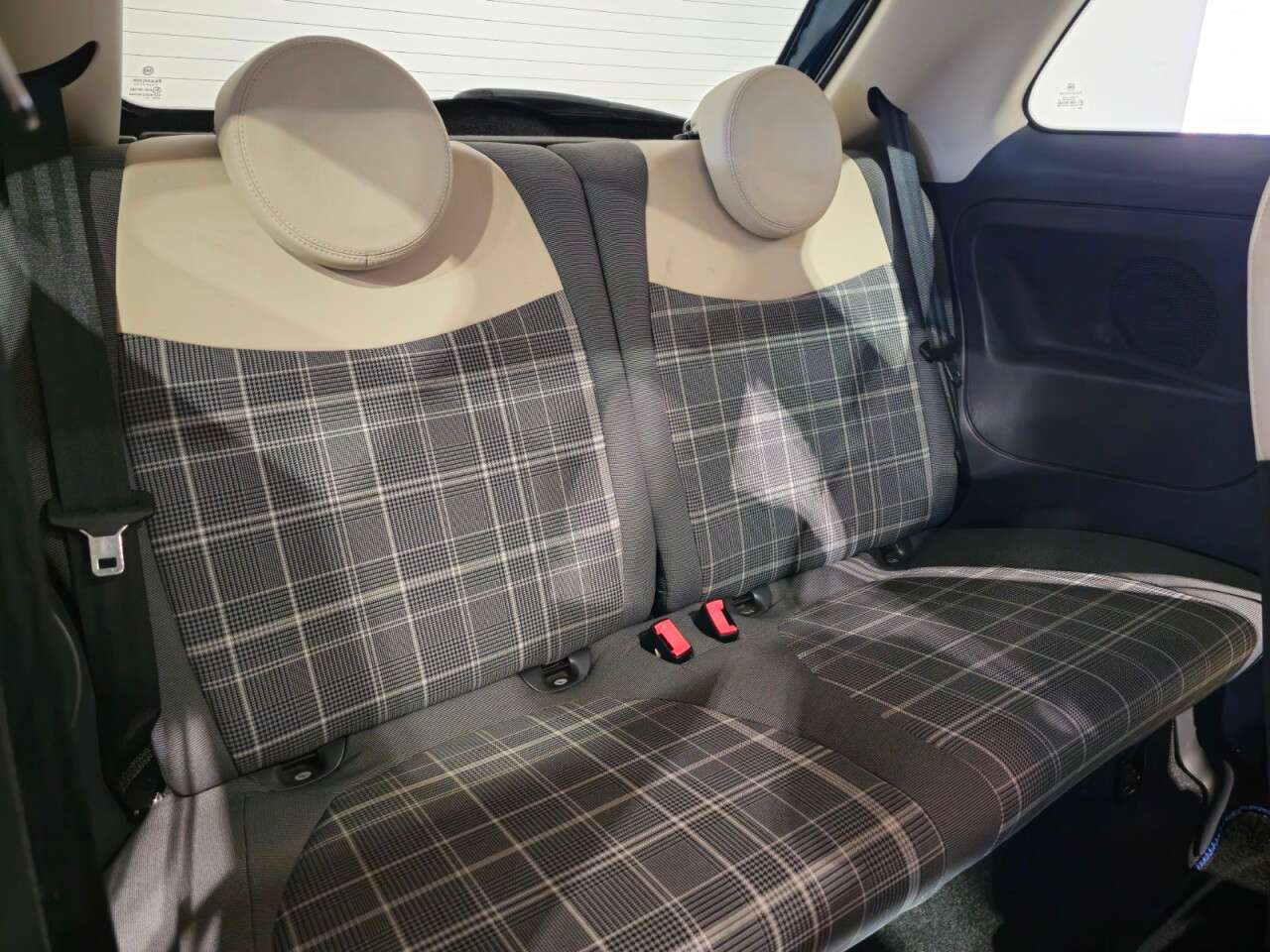 2017 FIAT 500 2017 FIAT 500