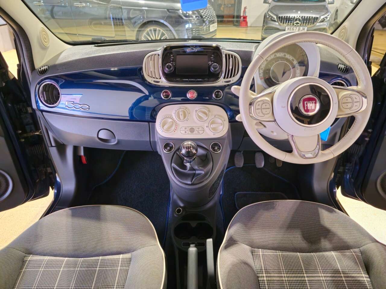 2017 FIAT 500 2017 FIAT 500