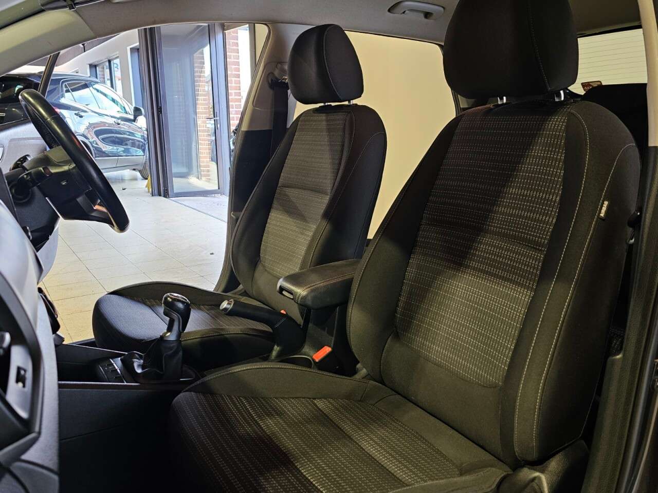 2018 KIA STONIC 2018 KIA STONIC