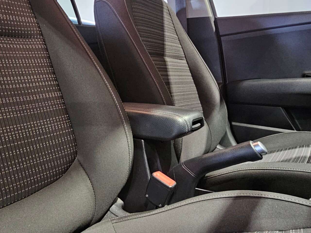 2018 KIA STONIC 2018 KIA STONIC