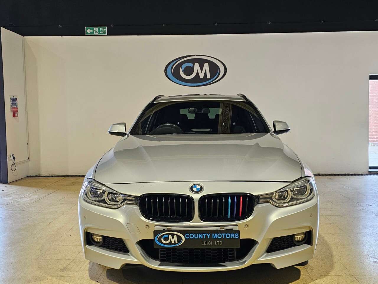 A 2017 BMW 3 SERIES 2.0 320d M Sport Touring 5dr Diesel Auto xDrive Euro 6 (s/s) (190 ps) Fresh A 2017 BMW 3 SERIES 2.0 320d M Sport Touring 5dr Diesel Auto xDrive Euro 6 (s/s) (190 ps) Fresh