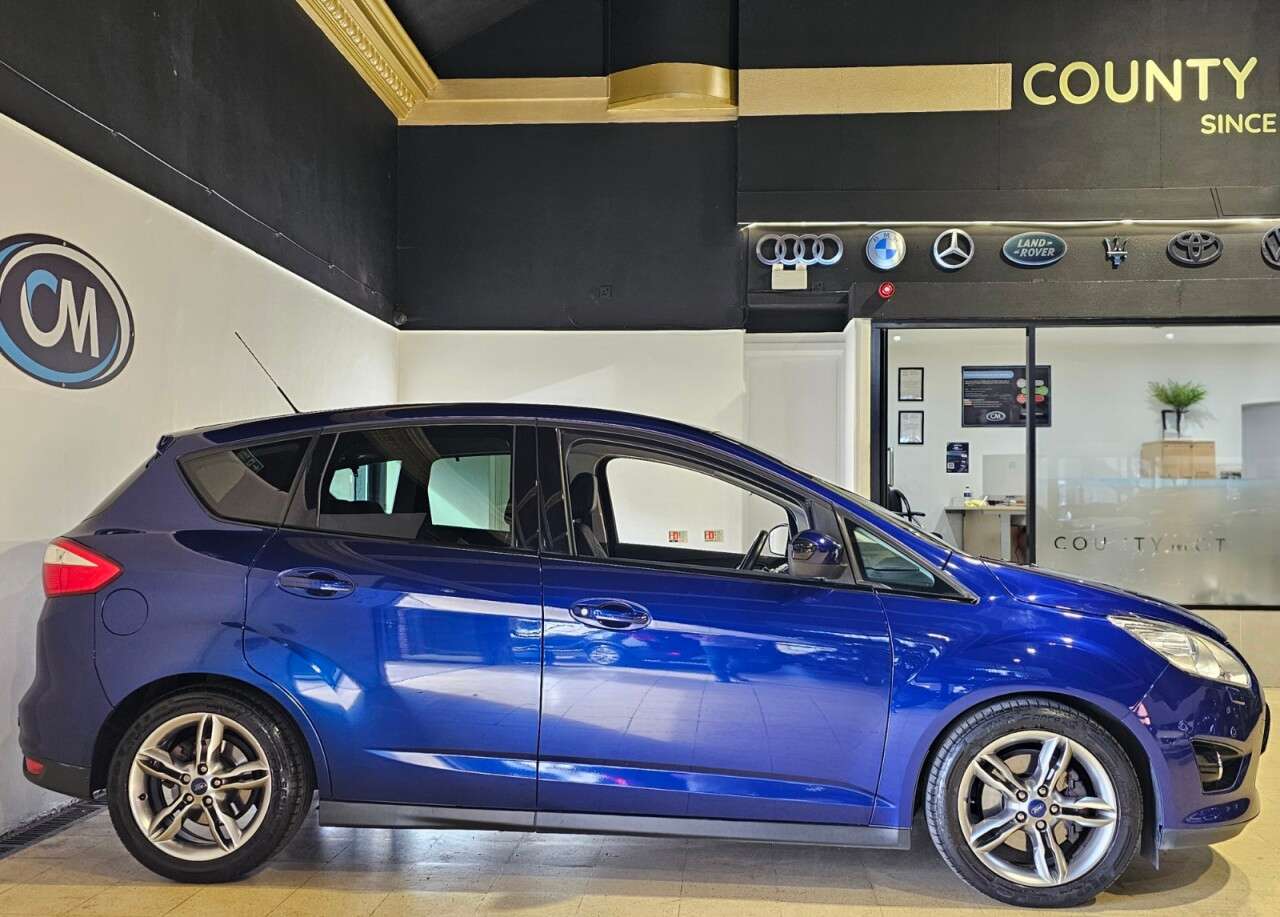 A 2015 FORD C-MAX 1.6T EcoBoost Titanium X MPV 5dr Petrol Manual Euro 5 (s/s) (182 ps) Fresh A 2015 FORD C-MAX 1.6T EcoBoost Titanium X MPV 5dr Petrol Manual Euro 5 (s/s) (182 ps) Fresh