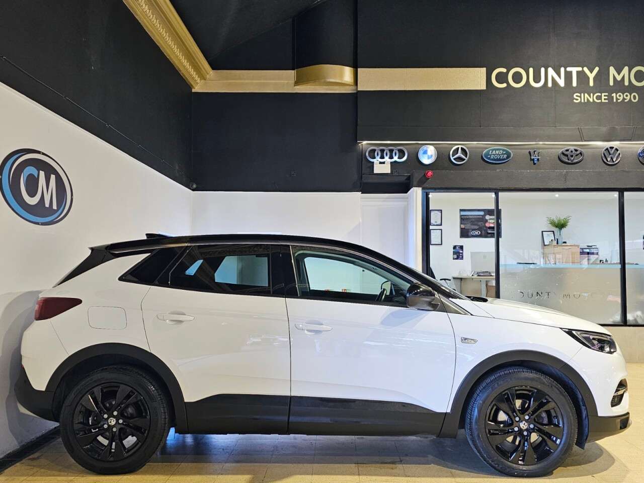 A 2021 VAUXHALL GRANDLAND X 1.5 Turbo D SRi Nav SUV 5dr Diesel Manual Euro 6 (s/s) (130 ps) Apple Car P A 2021 VAUXHALL GRANDLAND X 1.5 Turbo D SRi Nav SUV 5dr Diesel Manual Euro 6 (s/s) (130 ps) Apple Car P