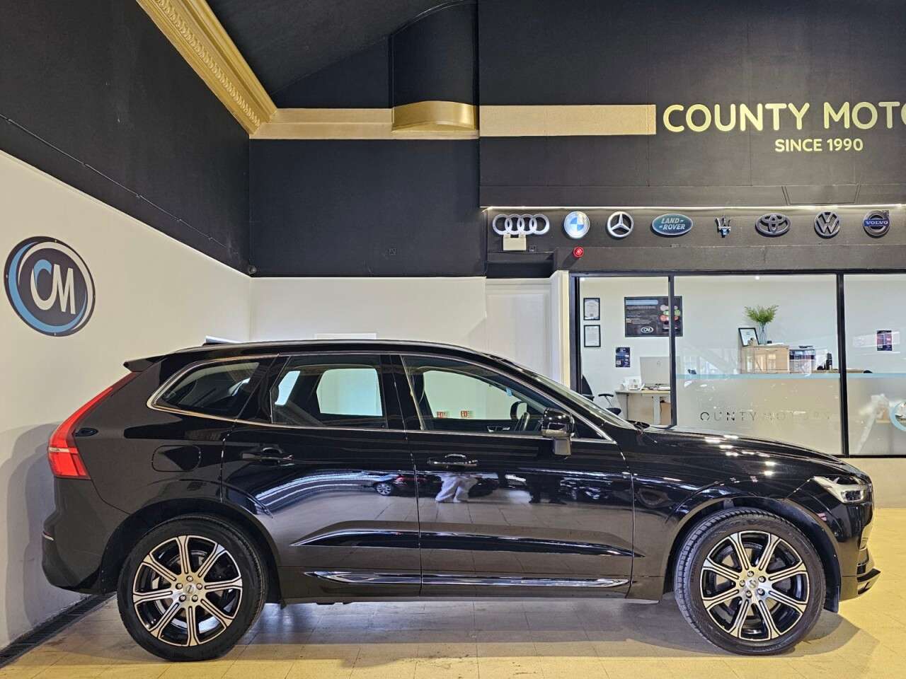A 2020 VOLVO XC60 2.0 B5 MHEV Inscription SUV 5dr Petrol Hybrid Auto Euro 6 (s/s) (250 ps) * A 2020 VOLVO XC60 2.0 B5 MHEV Inscription SUV 5dr Petrol Hybrid Auto Euro 6 (s/s) (250 ps) *