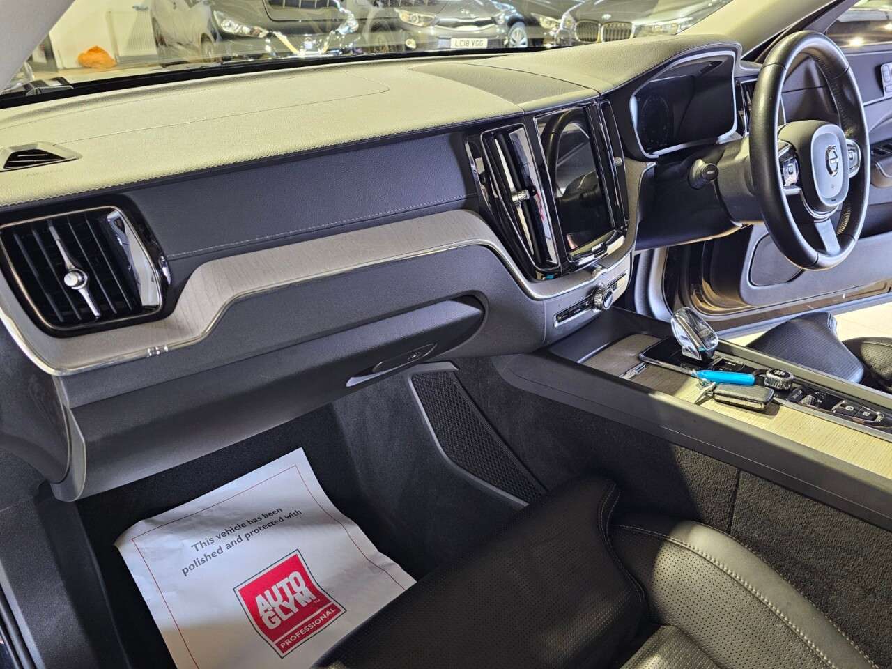 2020 VOLVO XC60 2020 VOLVO XC60