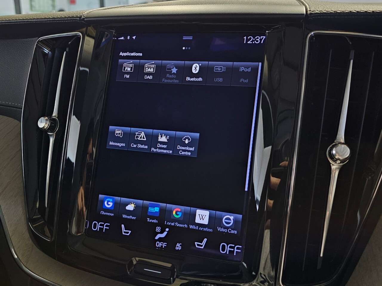 2020 VOLVO XC60 2020 VOLVO XC60