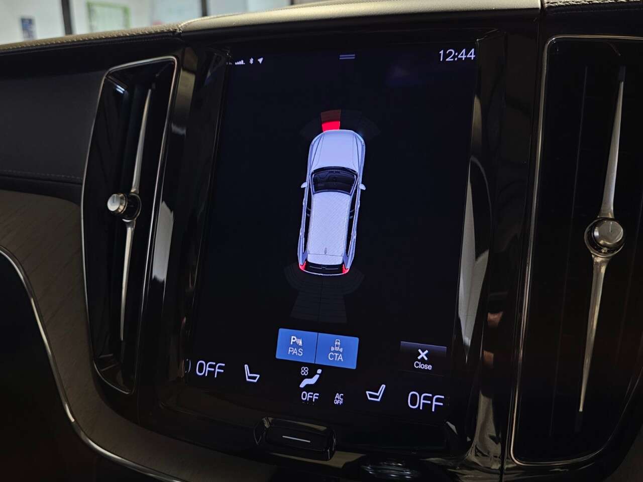 2020 VOLVO XC60 2020 VOLVO XC60