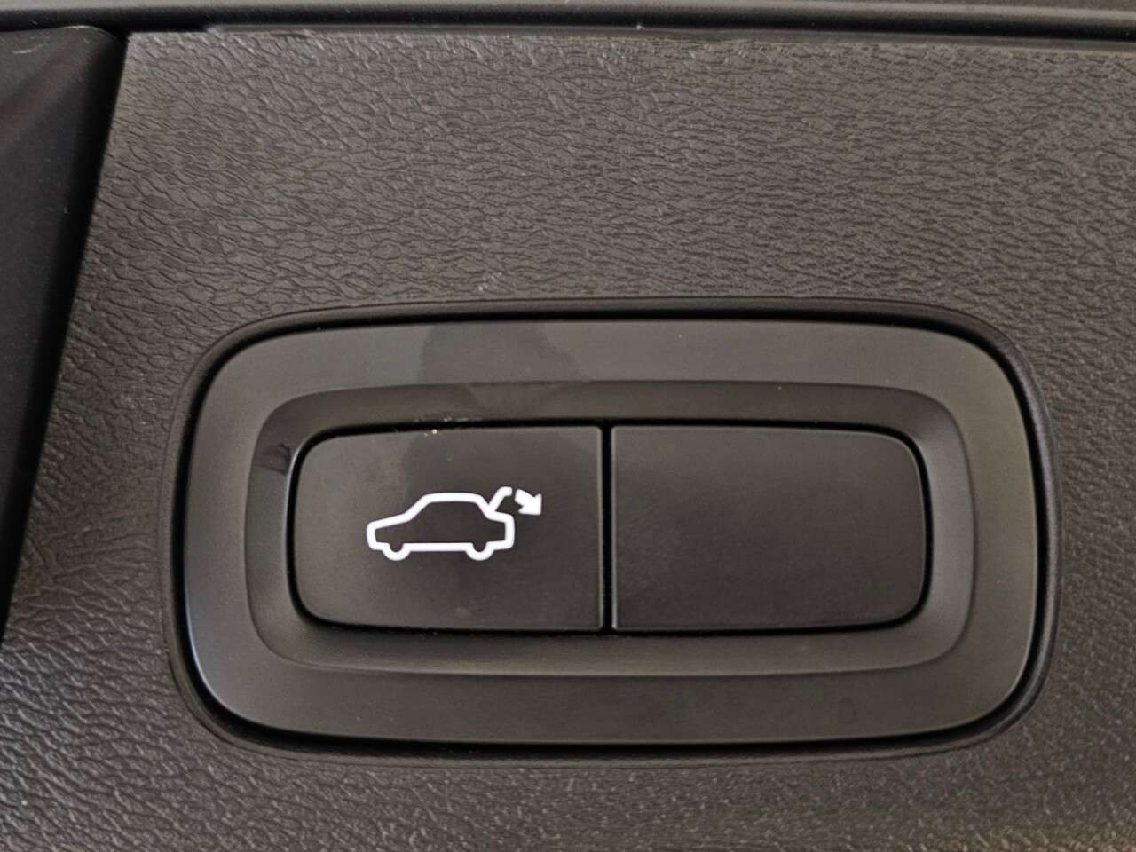 2020 VOLVO XC60 2020 VOLVO XC60