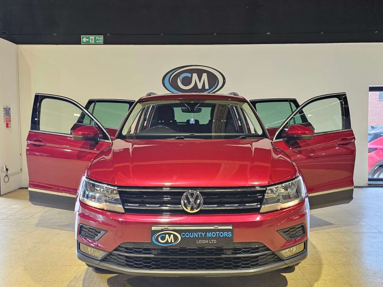 2019 VOLKSWAGEN TIGUAN 2019 VOLKSWAGEN TIGUAN
