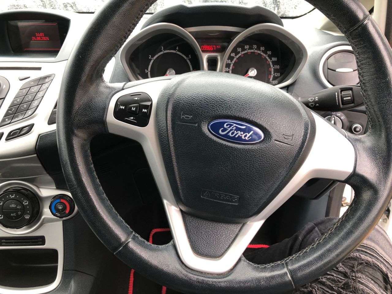 2011 FORD FIESTA 2011 FORD FIESTA