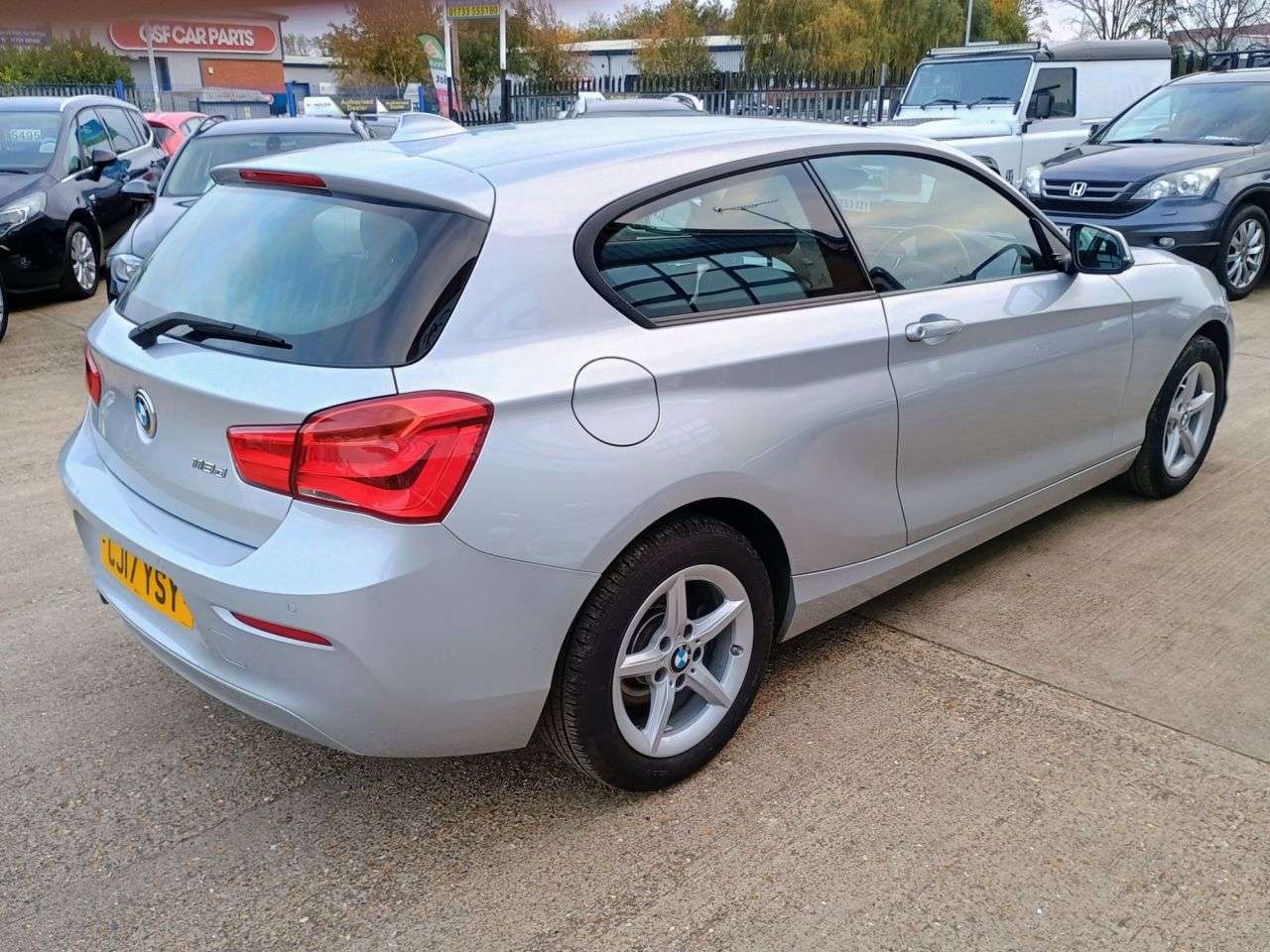 2017 BMW 1 SERIES 2017 BMW 1 SERIES