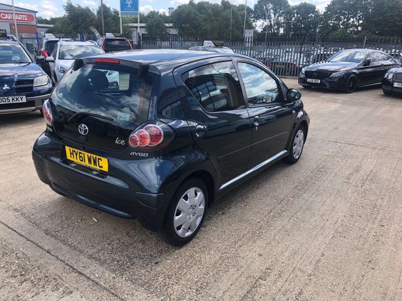 2011 TOYOTA AYGO 2011 TOYOTA AYGO