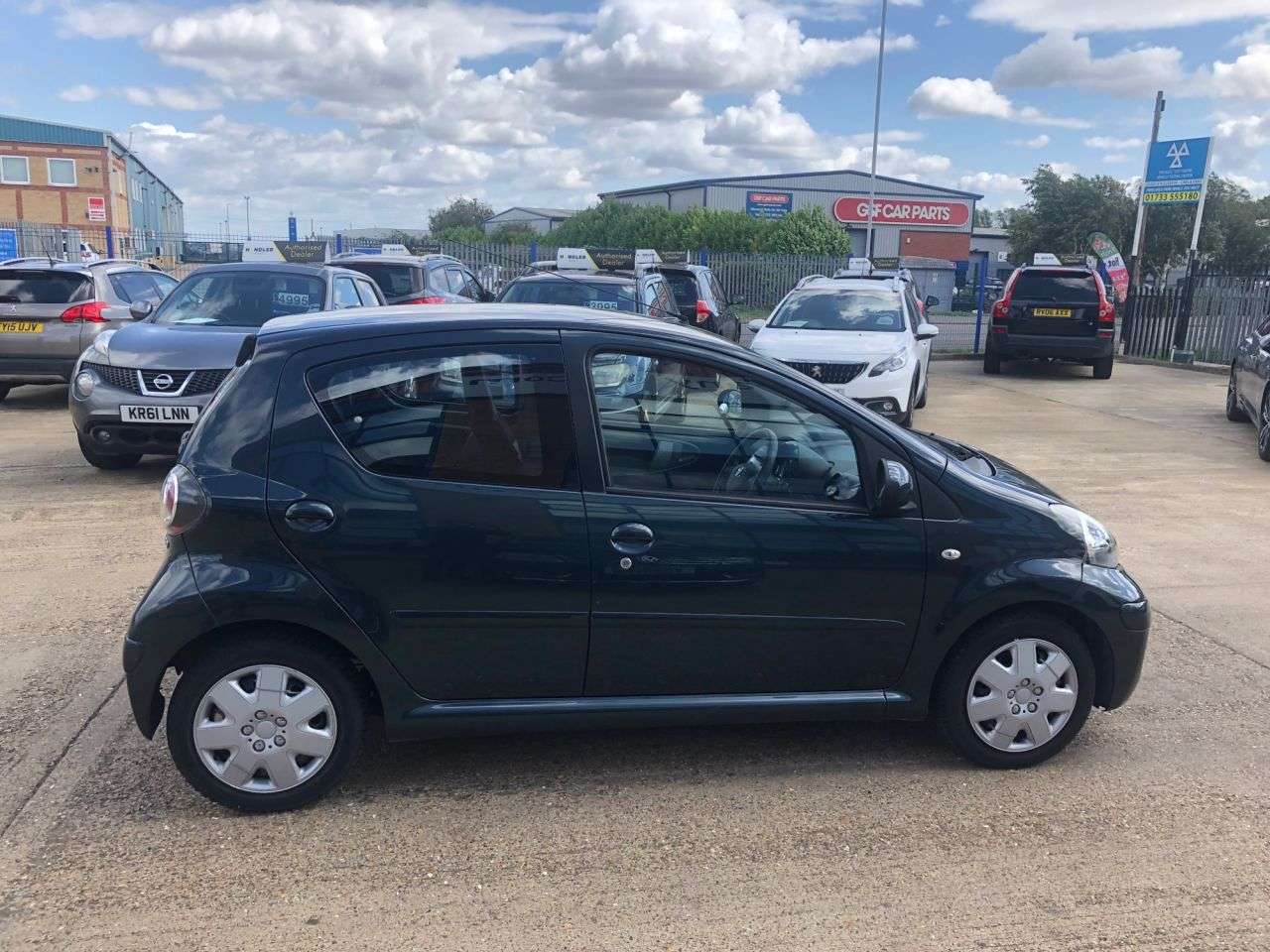 2011 TOYOTA AYGO 2011 TOYOTA AYGO