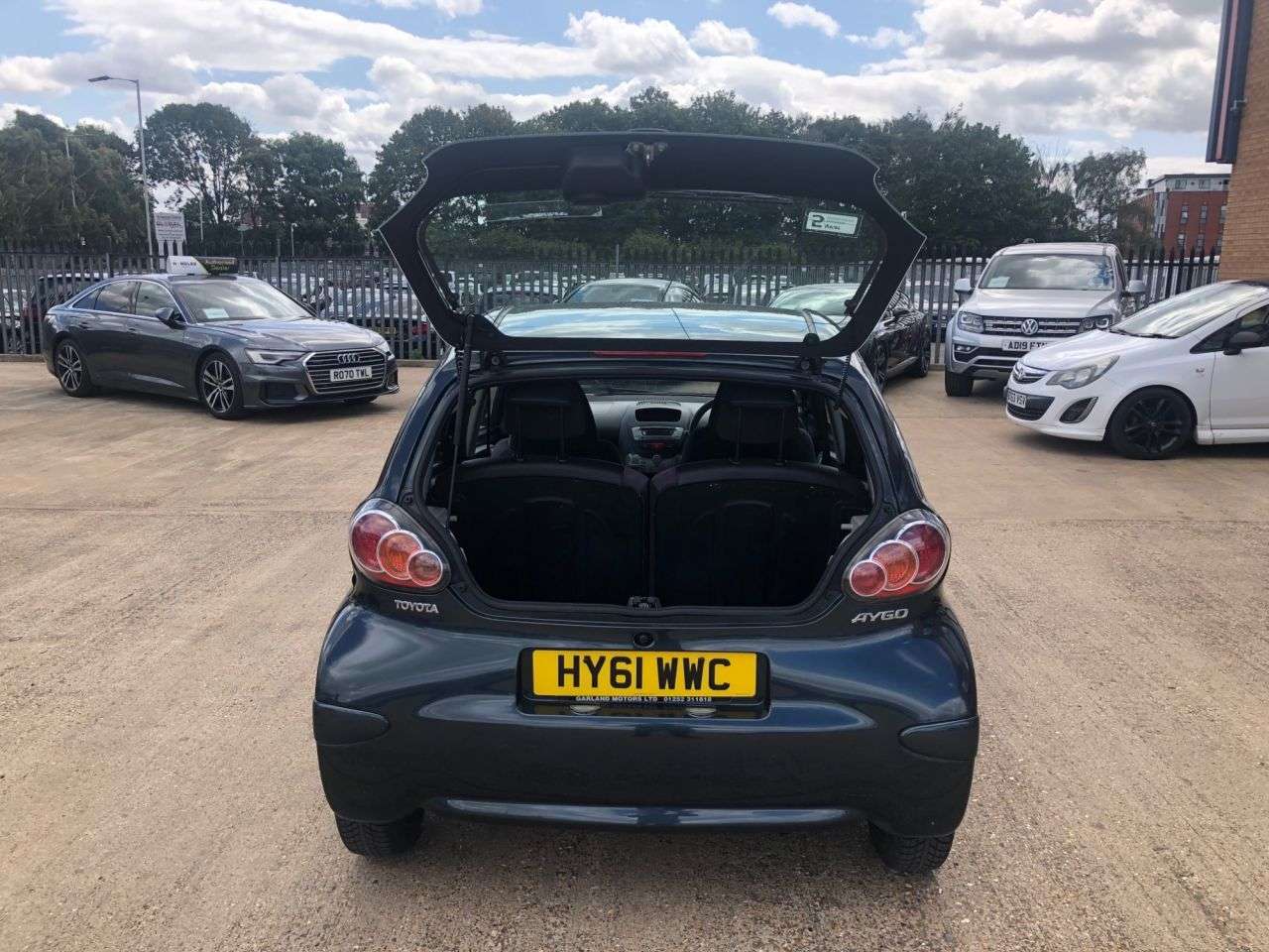 2011 TOYOTA AYGO 2011 TOYOTA AYGO