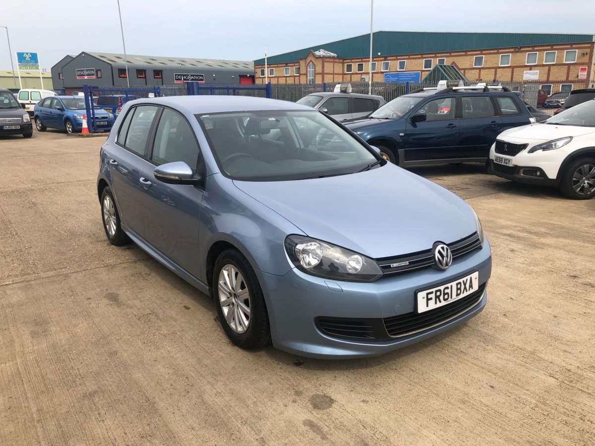 Check out this Volkswagen Golf 2012 Diesel Manual