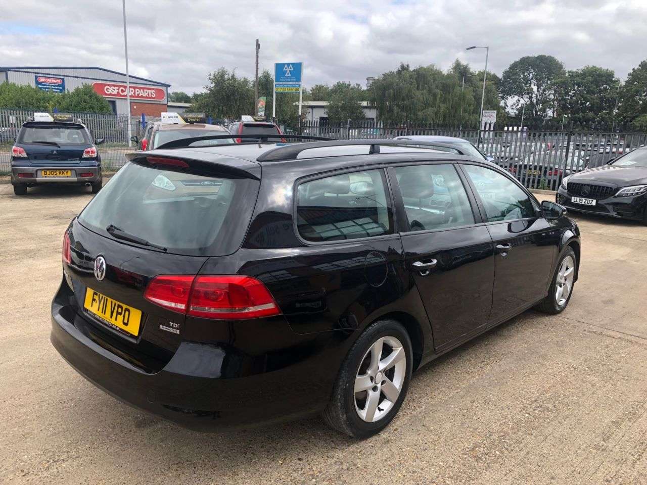 2011 VOLKSWAGEN PASSAT 2011 VOLKSWAGEN PASSAT