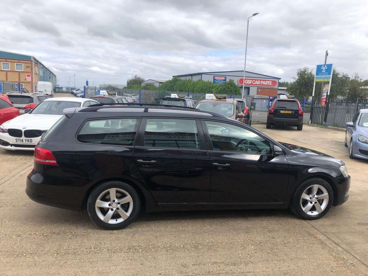 2011 VOLKSWAGEN PASSAT 2011 VOLKSWAGEN PASSAT