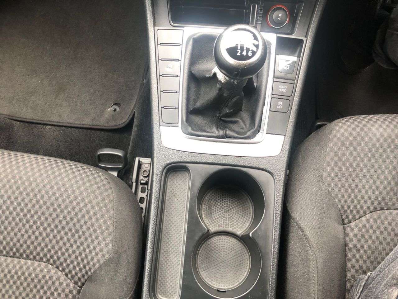 2011 VOLKSWAGEN PASSAT 2011 VOLKSWAGEN PASSAT