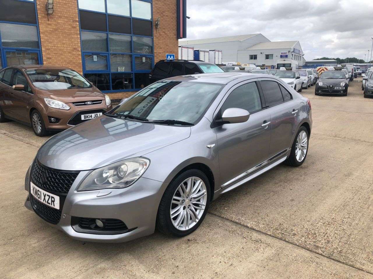 2012 SUZUKI KIZASHI 2012 SUZUKI KIZASHI