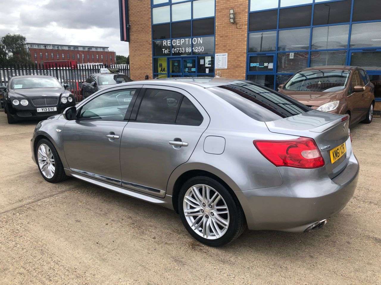 2012 SUZUKI KIZASHI 2012 SUZUKI KIZASHI