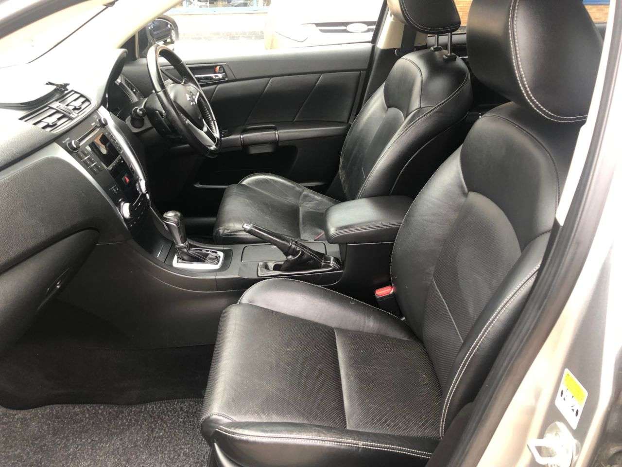 2012 SUZUKI KIZASHI 2012 SUZUKI KIZASHI