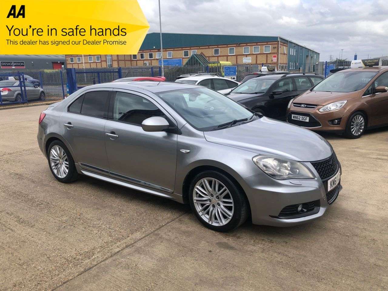 2012 SUZUKI KIZASHI 2012 SUZUKI KIZASHI