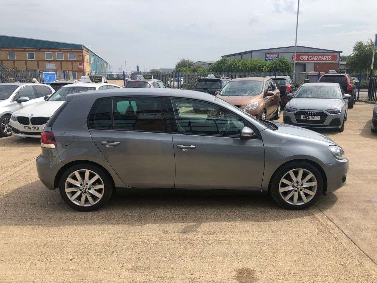 2011 VOLKSWAGEN GOLF 2011 VOLKSWAGEN GOLF