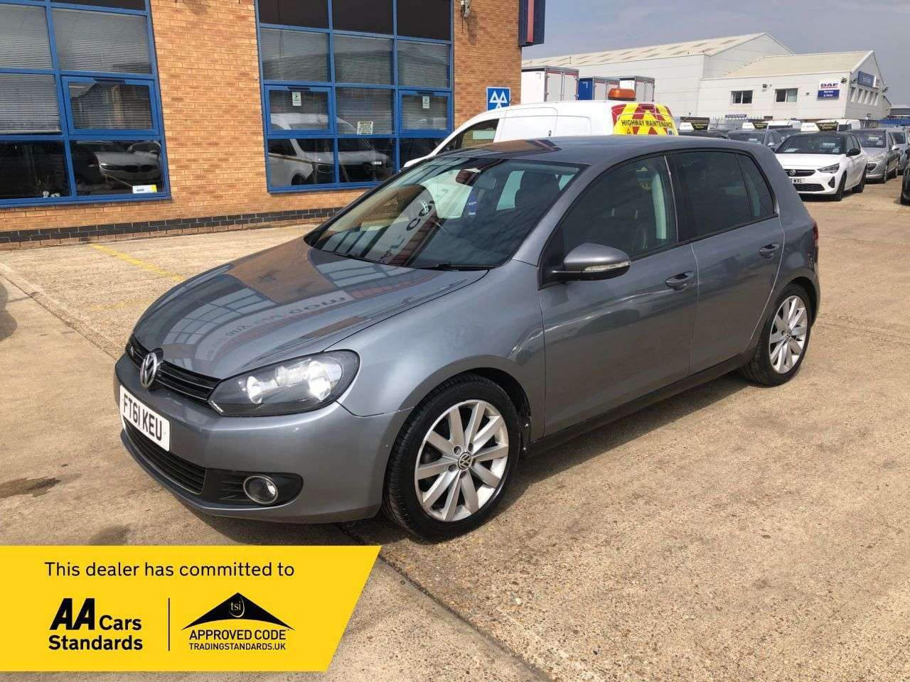 2011 VOLKSWAGEN GOLF 2011 VOLKSWAGEN GOLF