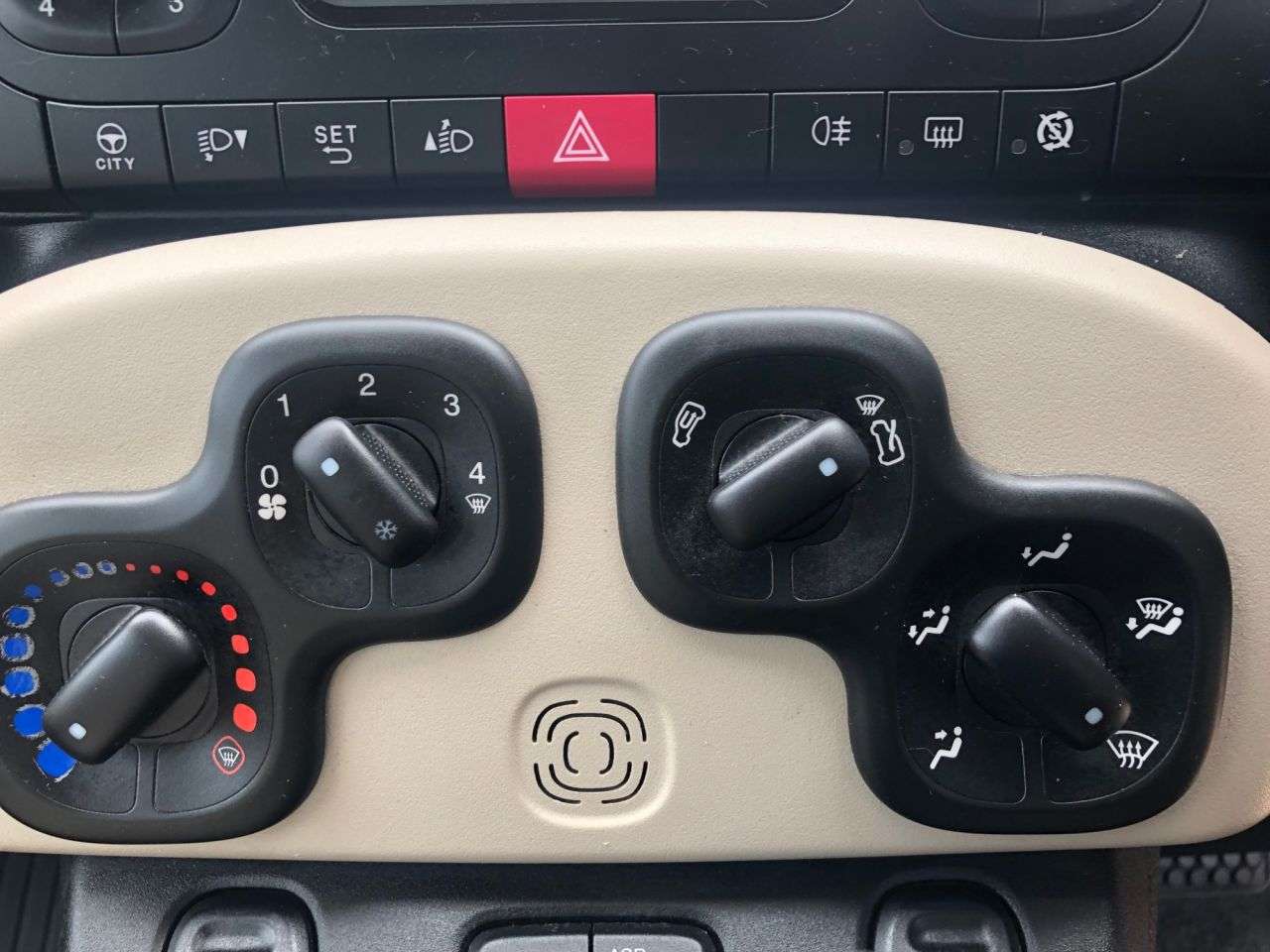 2012 FIAT PANDA 2012 FIAT PANDA