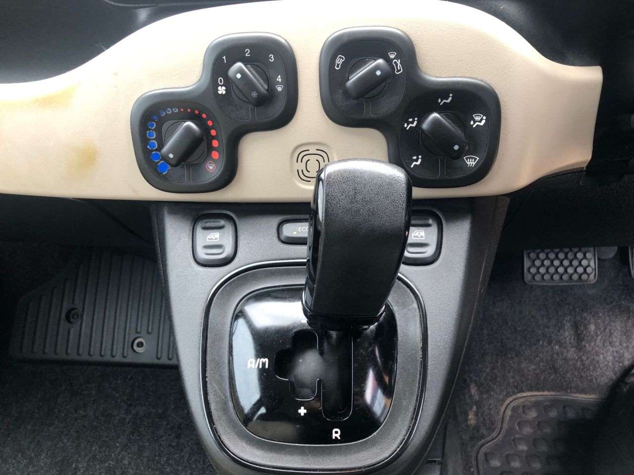 2012 FIAT PANDA 2012 FIAT PANDA