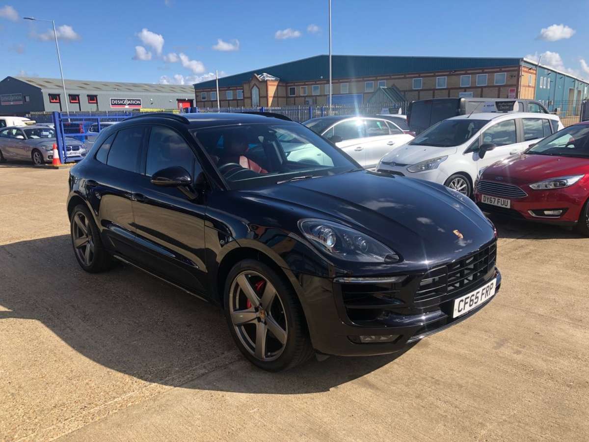 Check out this Porsche Macan 2015 Petrol Manual