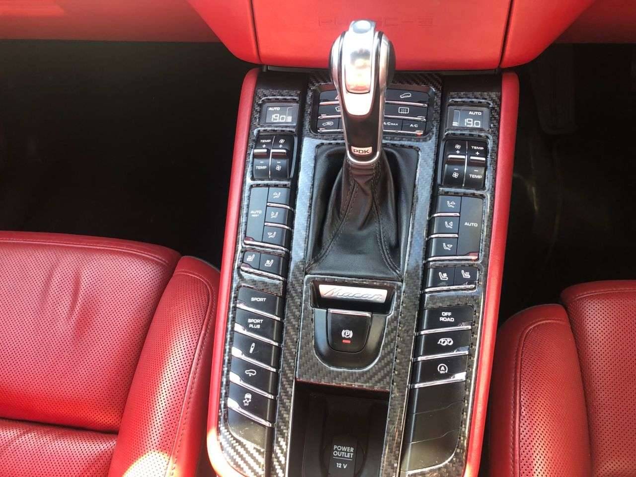 2015 PORSCHE MACAN 2015 PORSCHE MACAN